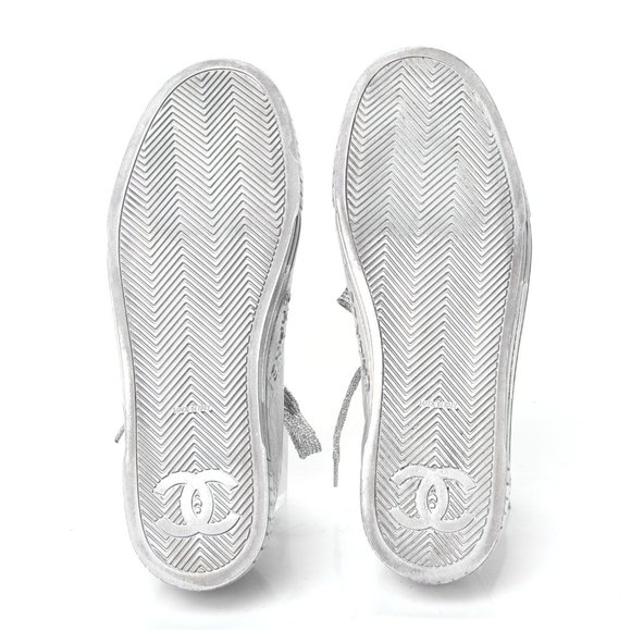 CHANEL Interlocking CC Logo Leather Sneakers Size 40.5 - Picture 5 of 6